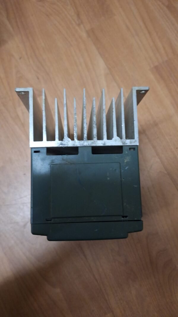 Reliance Electric SP120 AC DRIVE Model S12 - Y07P1LK (3) Reliance Electric SP120 AC Drive (Model S12-Y07P1LK)