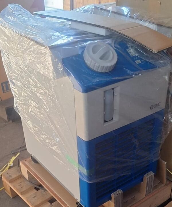 SMC NEW HRS018-A-20 Recirculating Thermo Chiller 1.9kW Air Cooled 200-230V (2) SMC NEW HRS018-A-20 Recirculating Thermo Chiller 1.9kW Air Cooled 200-230V